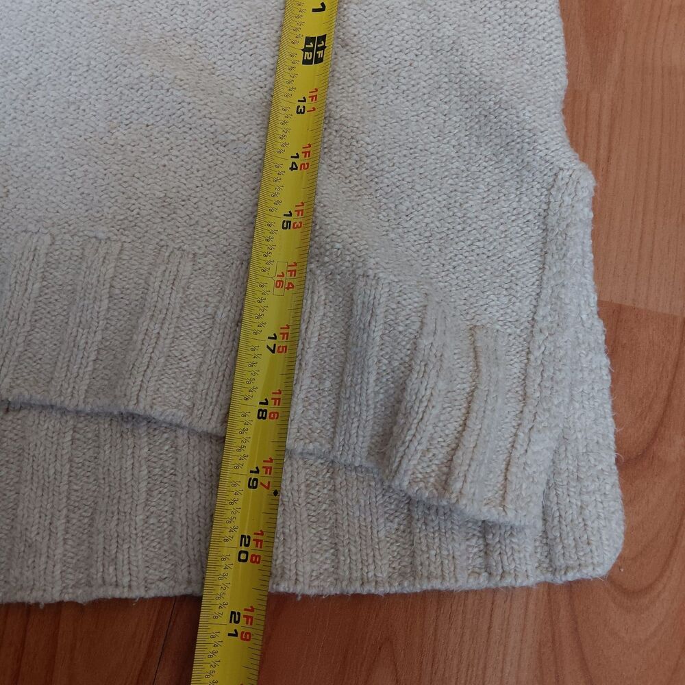 Pilcro Cropped V Neck Oatmeal Exposed Seam Sweater Preppy MP Tennis Old Money‎ - Picture 4 of 8